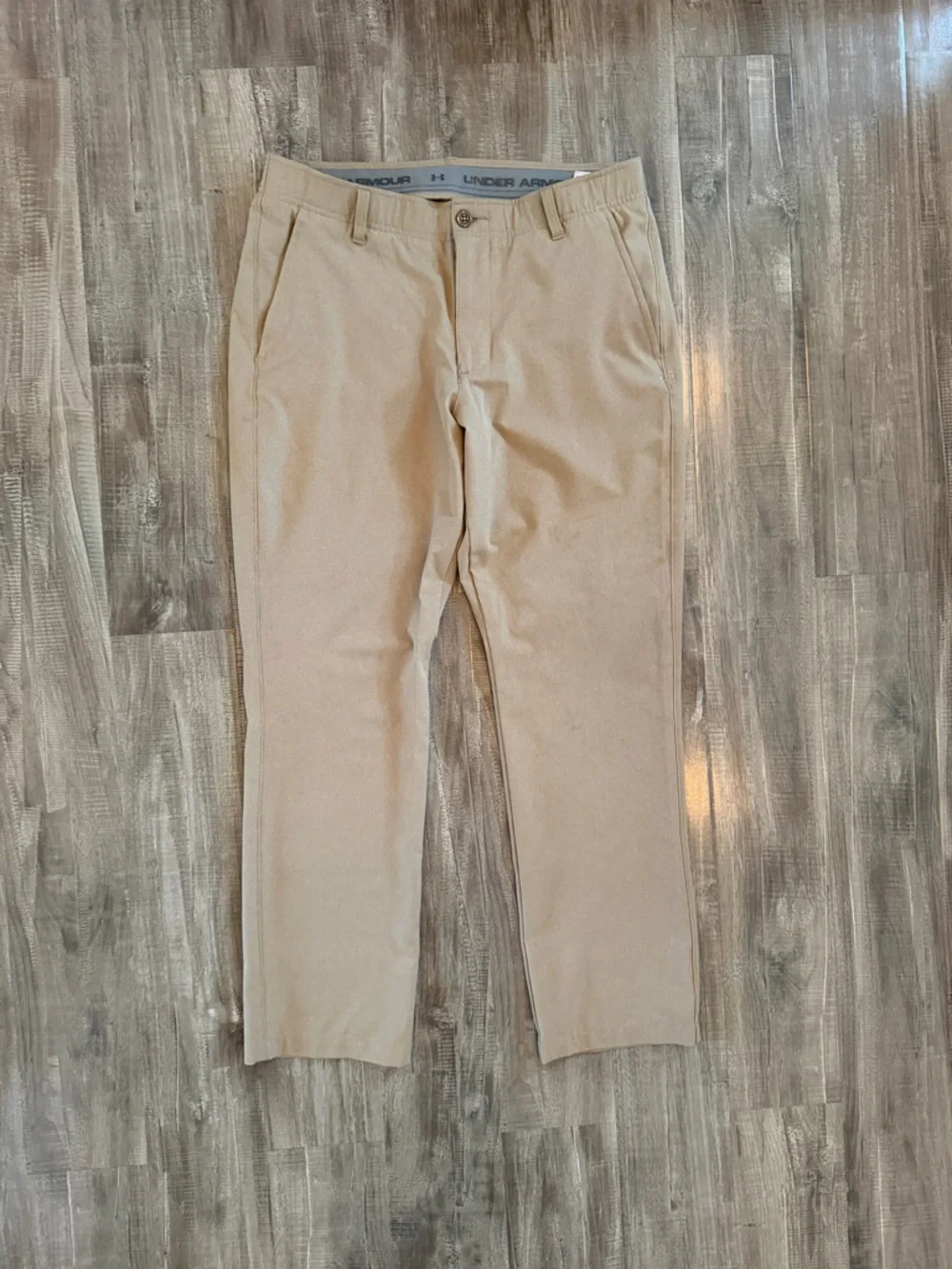 Under Armour Men's Tan Chino Pants